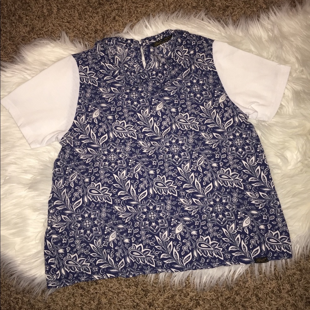 Peter Pan Collared Shirt